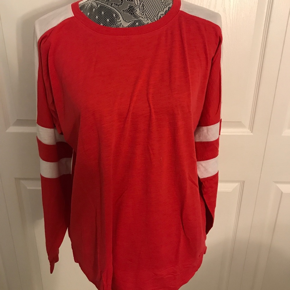 Victoria Secret Pink lounge long sleeve top!